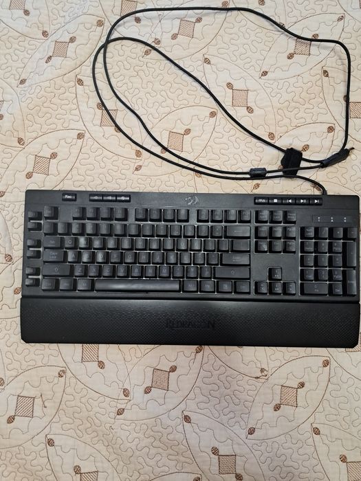Геймърска клавиатура Redragon K512 RGB