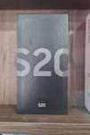 Б/у Samsung s20 в хорошем состоянии