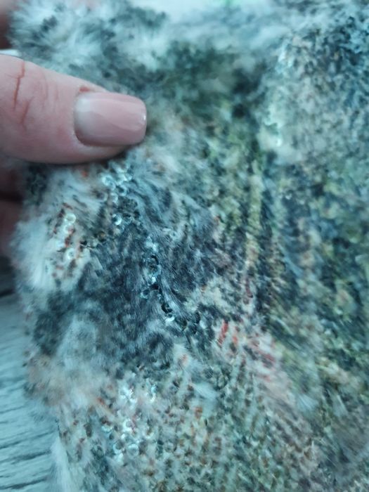 Palton Urma marime 40 ( S- M )