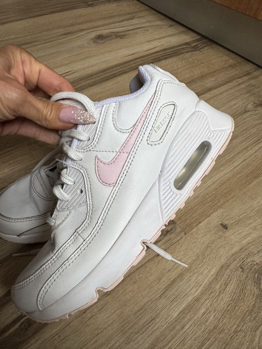 Оригинални кожени маратонки NIKE Air Max 90 LTR ! 35 н