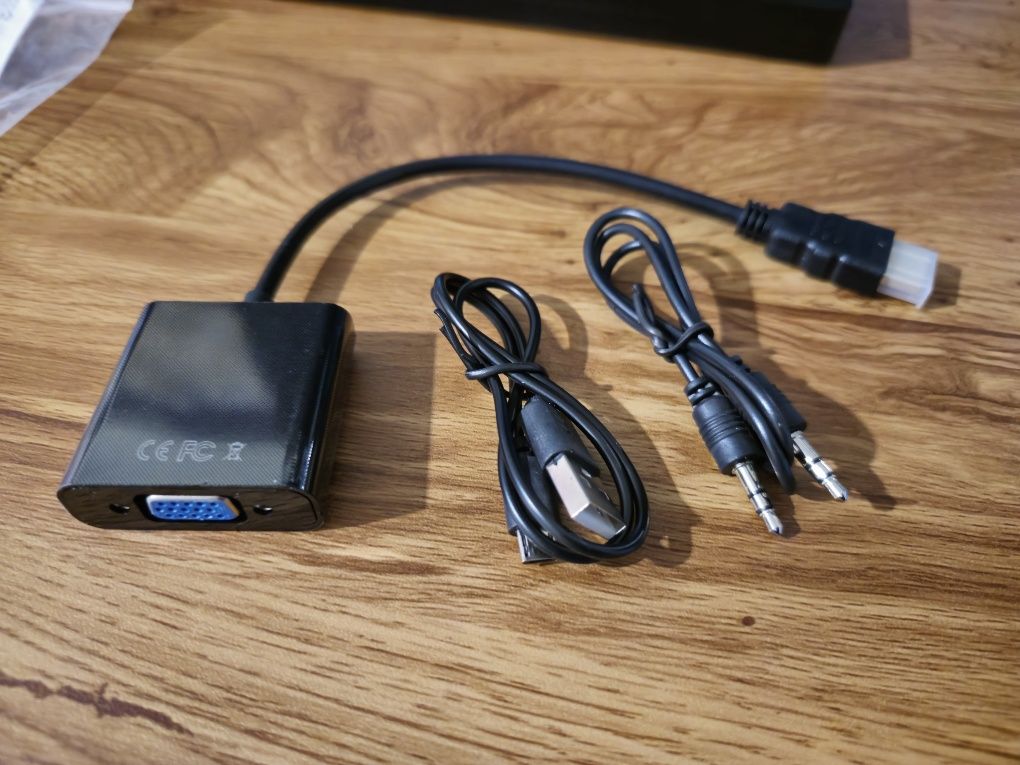 Активен адаптер VGA към HDMI