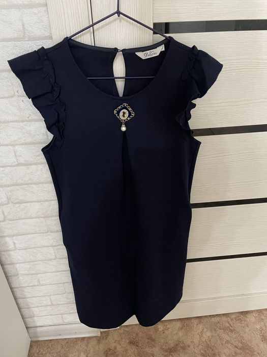 Продам школьные вещи разные размеры