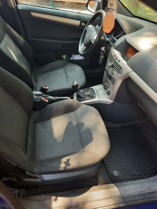 Vând Opel Astra H break 1.9 diesel, an 2007