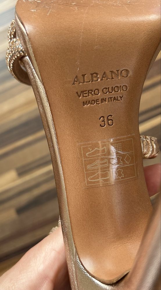 Сандали на ток ALBANO