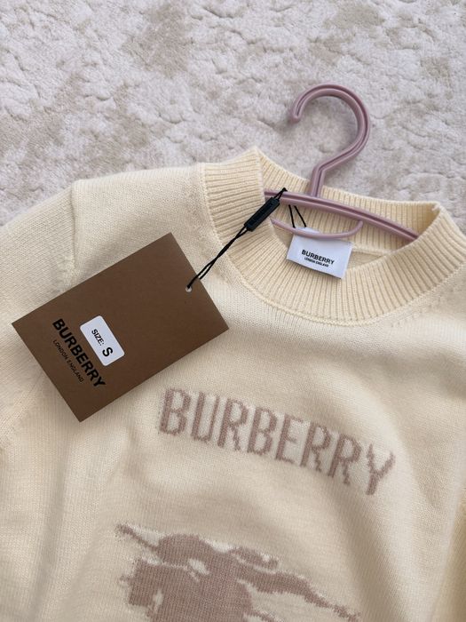 Burberry pulover XS-S
