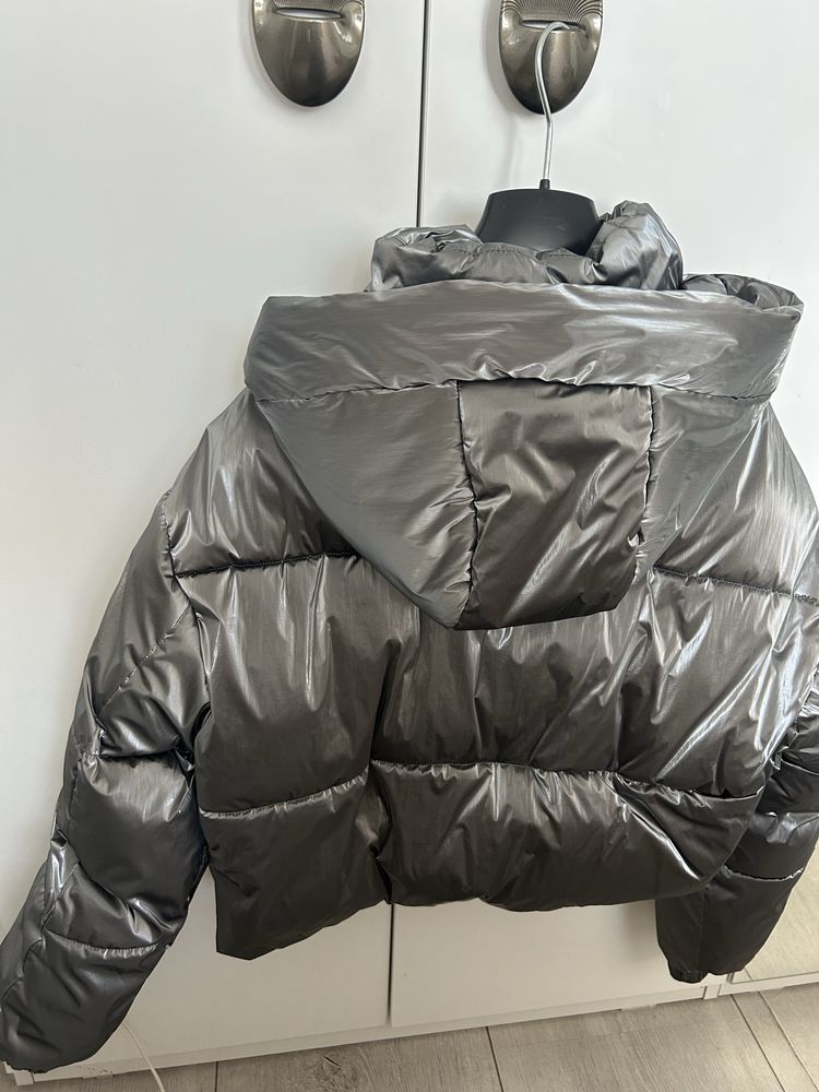 Дамско яке Zara.