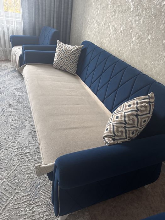 Диван с креслом