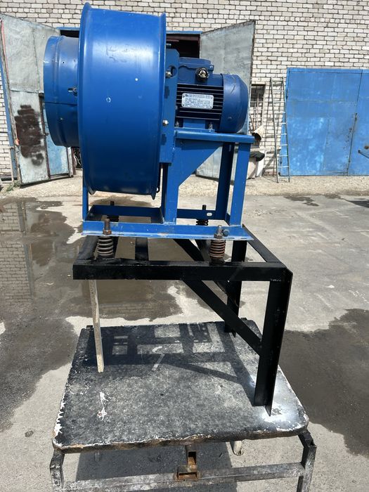 Продам вытежка производственная