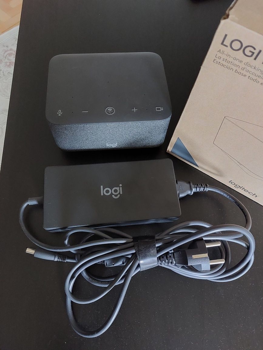 LogiDock Logitech