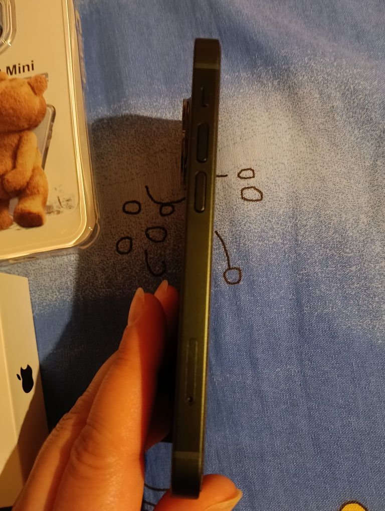 Продава,бартер iPhone13 mini като нов