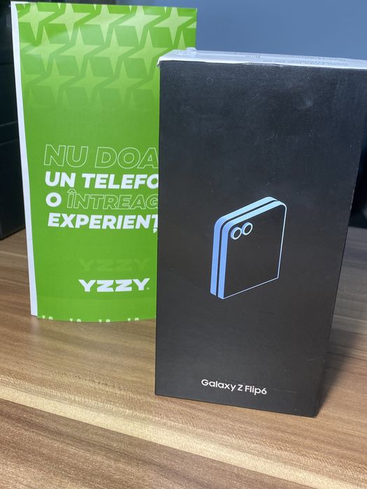 Samsung Galaxy Z Flip6 • 256 GB • Blue