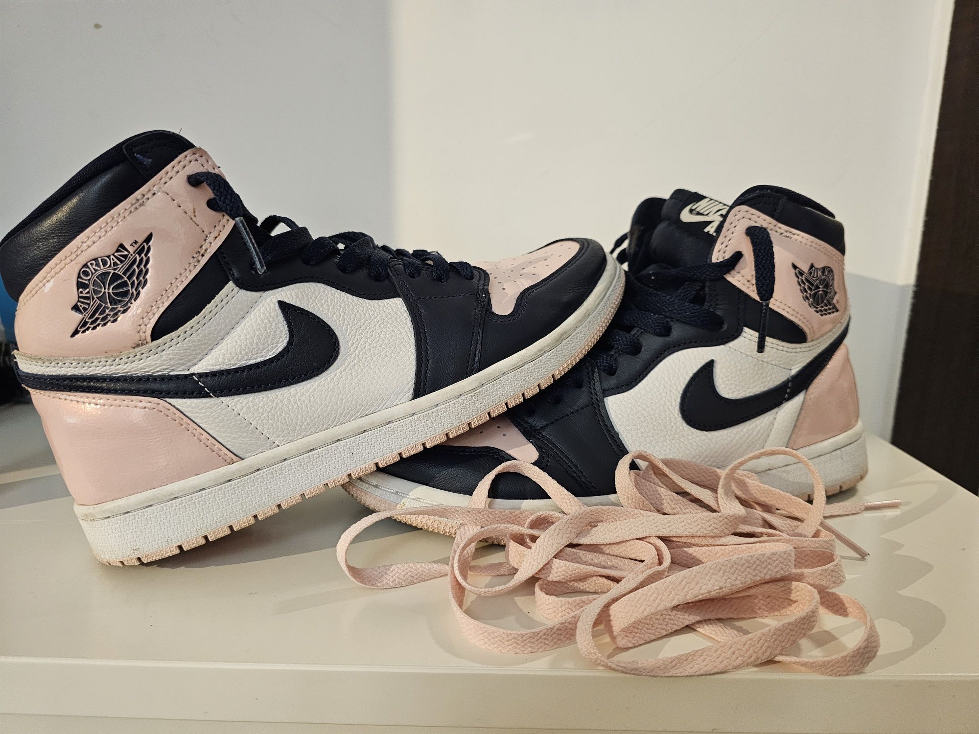 Jordan 1 High OG Atmosphere Bubblegum, 40.5, purtati puțin, originali
