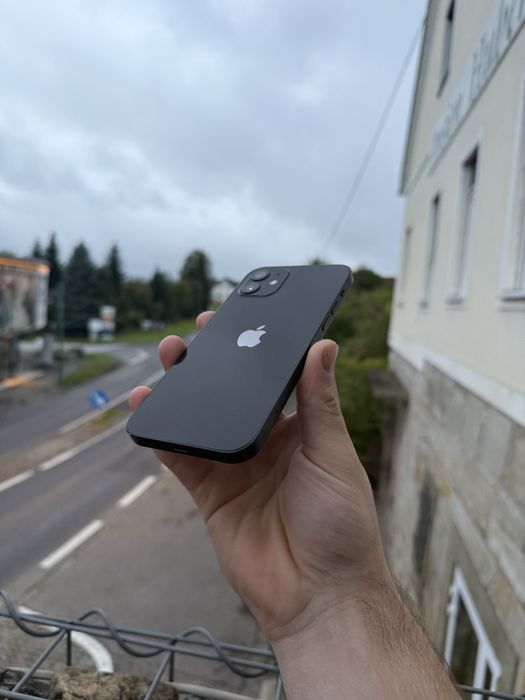 IPhone 12 64gb Black / Neverlocked