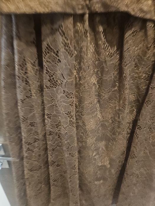 дангелена рокля кафява