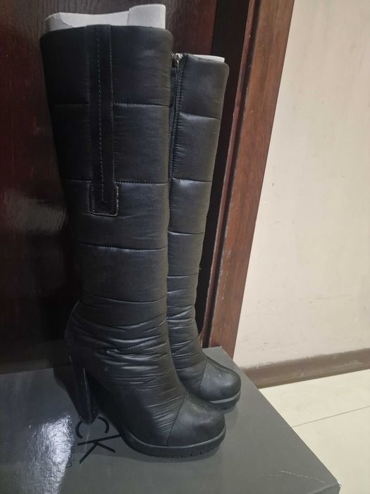 Дамски черни ботуши Calvin Klein