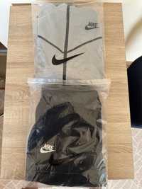 Vand set NIKE TECH, gri negru, marime L, NOU, cu eticheta