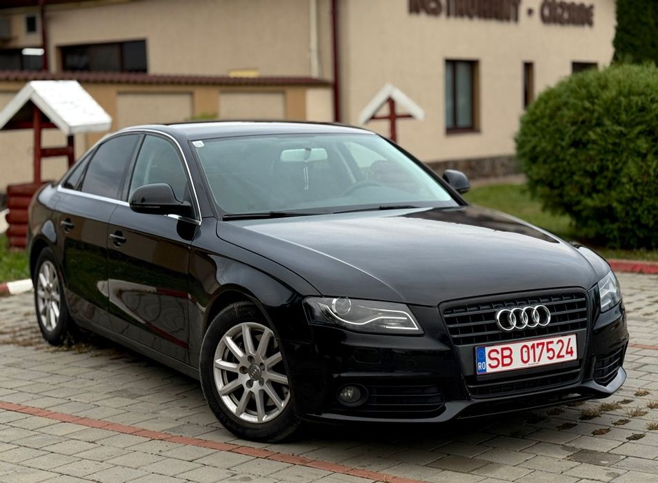 Se vinde Audi A4 b8 interior s-line 
Motorizare: 2.0 TDI (1.997 cm³)
P