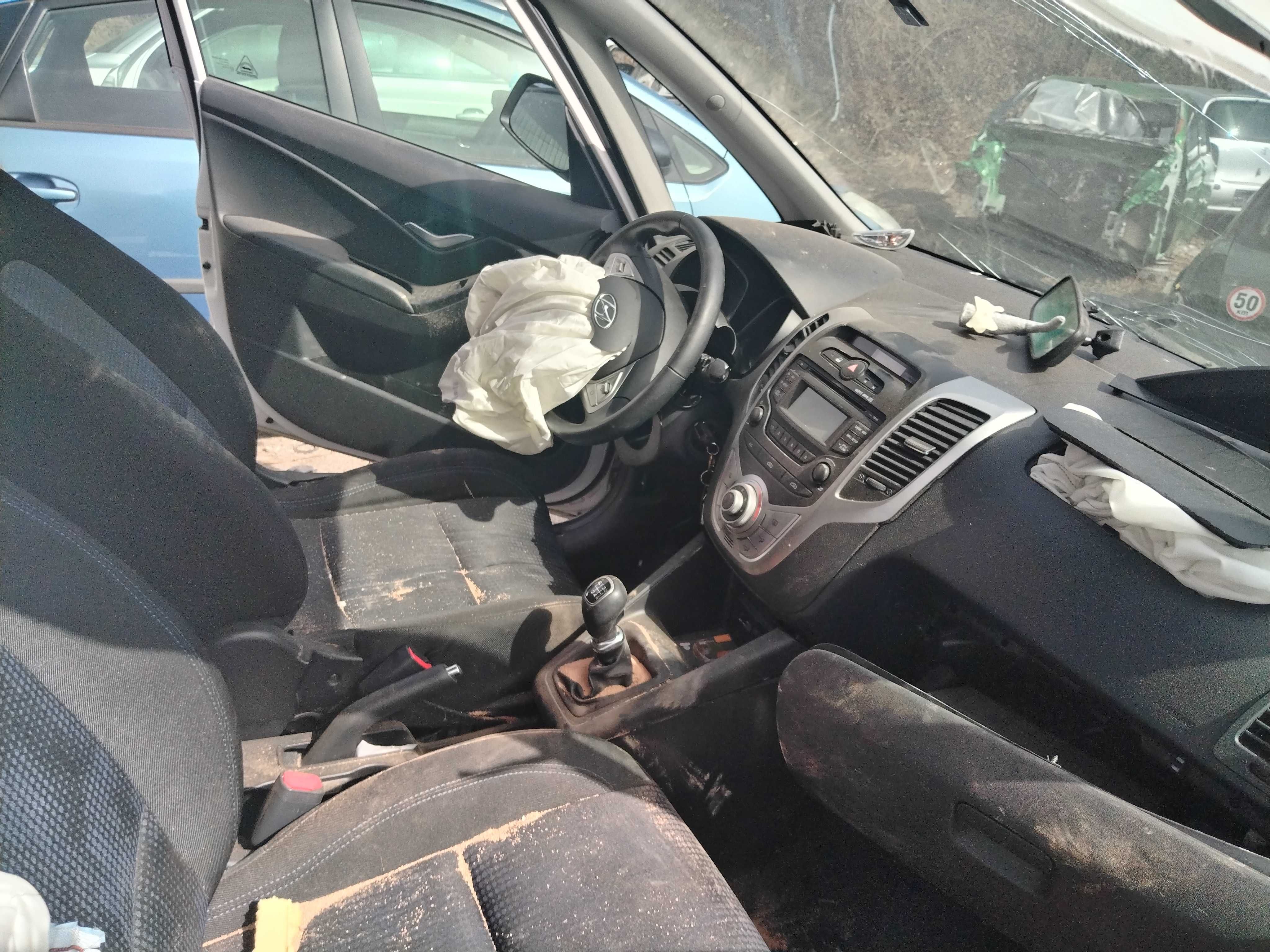 Hyundai IX20 1.6i 125 к.с. на части