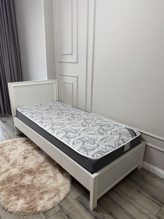 Кровать с ортопедическим матрасом 2 - 1,4 м