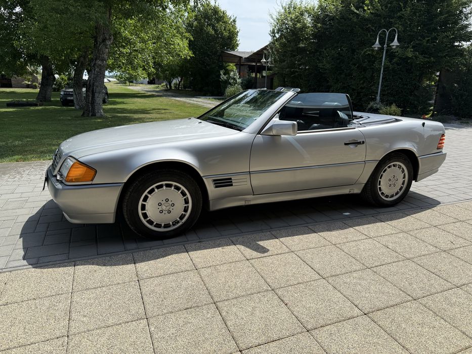 Mercedes Benz SL 300 - masina de epoca
