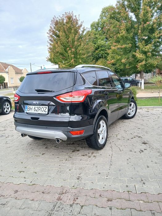 Vând Ford Kuga 2013 4×4