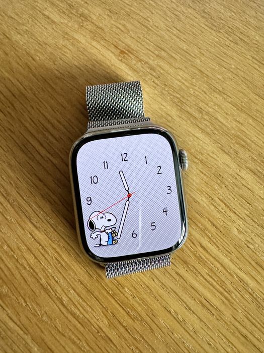 Apple Watch 7 / 45 mm Stainless Steel Milanese  Silver