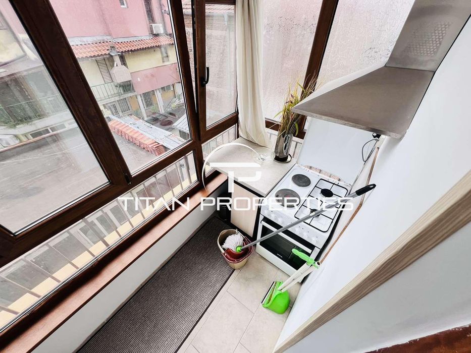 Дава се под наем Двустаен апартамент в Бургас, Лазур - 68 кв.м за 510 € - Снимка #4