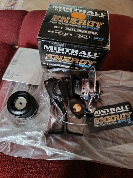 Въдица нова и макара като нова