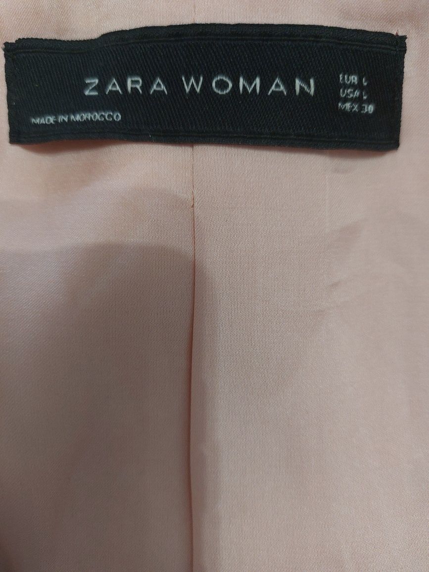 Връхни дрешки ZARA, размер Л