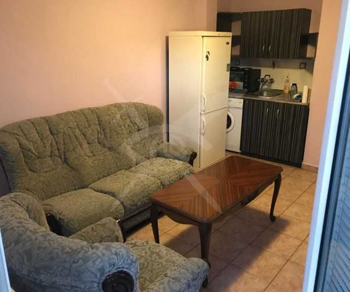 Продава се Двустаен апартамент в Пловдив, Център - 60 кв.м за 7 €/кв.м - Снимка #3