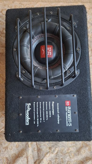 Продам сабвуфер с усилителем