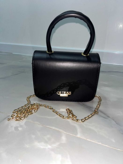 Дамска чанта Guess