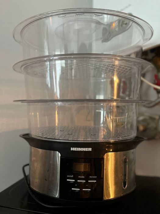 Aparat de gătit cu aburi