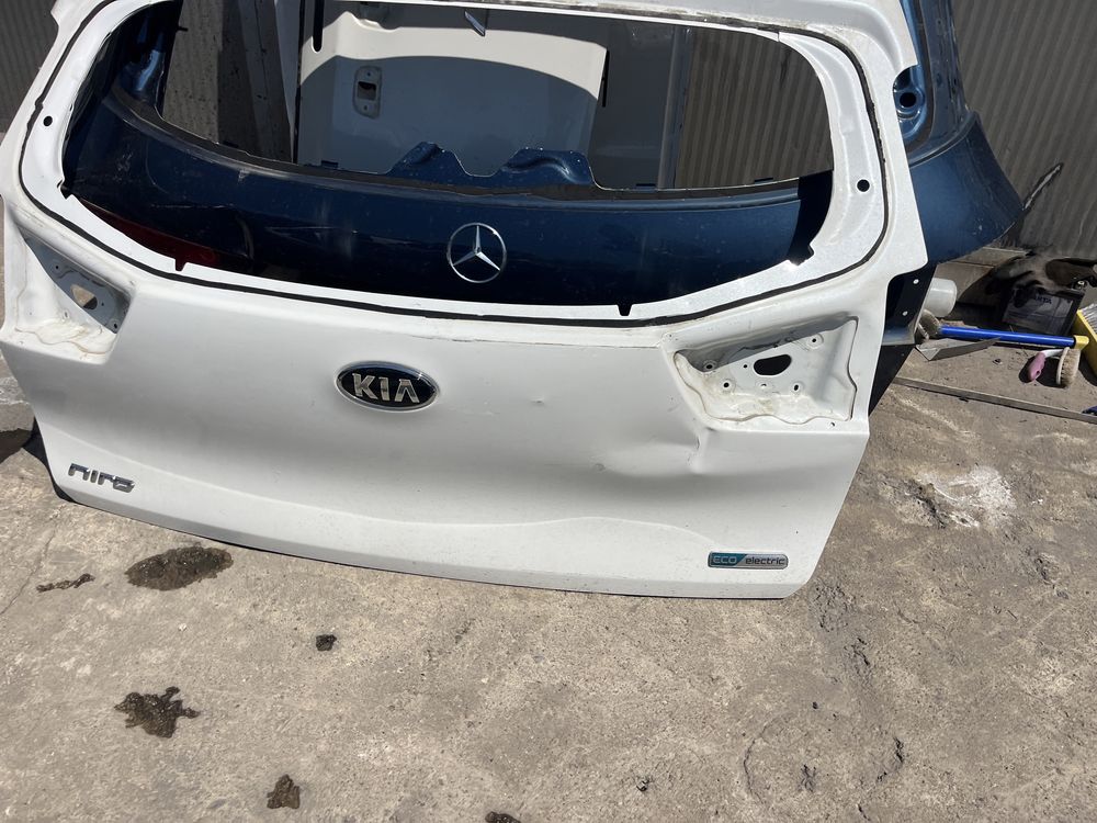 Капак,багажник Kia Niro