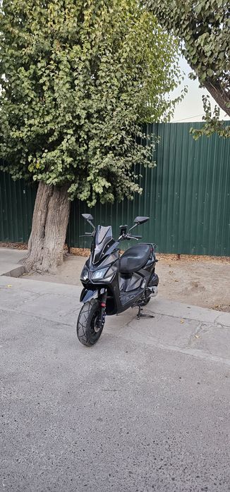 Skuter QIUMOTO SAMURAY sotiladi xolati yaxshi