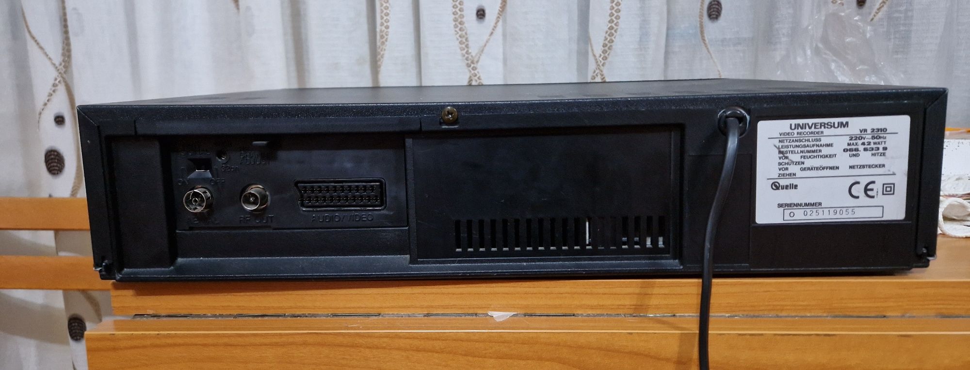 Aparat Video Recorder. VHS.Univesum.