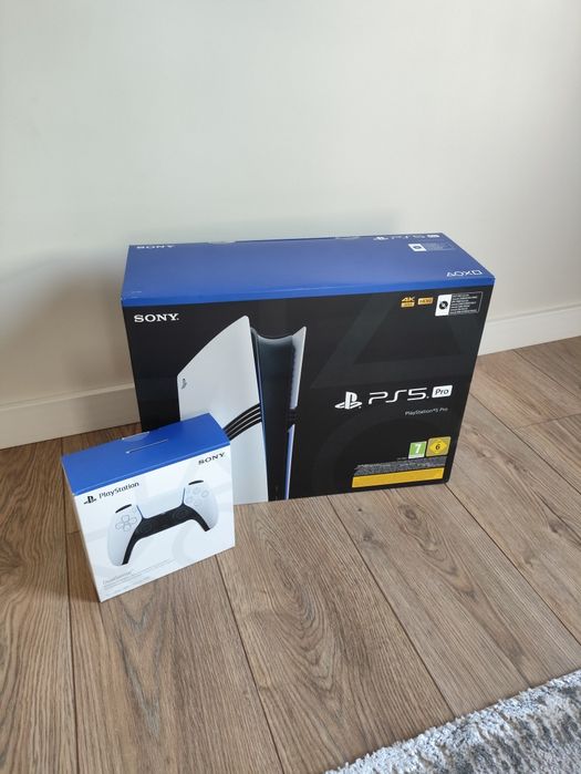 Sony PlayStation 5 Pro + 2 джойст + игры