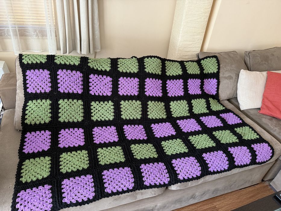 Ръчно плетено одеяло