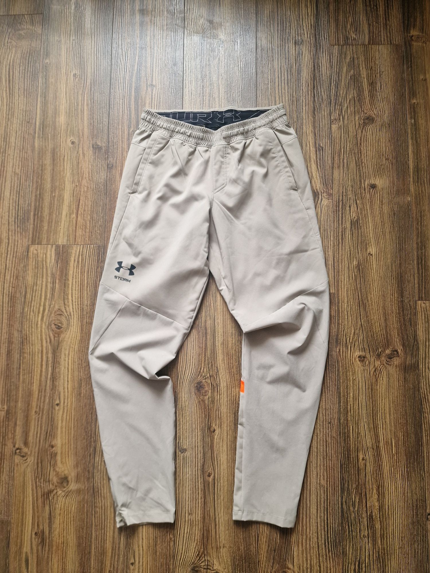 Страхотен мъжки спортен панталон UNDER ARMOUR STORM , размер M