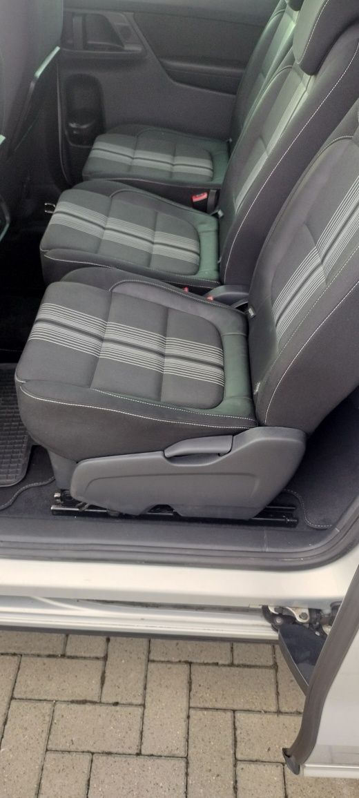 Wolksvagen Sharan 2.0 l 7 locuri Diesel