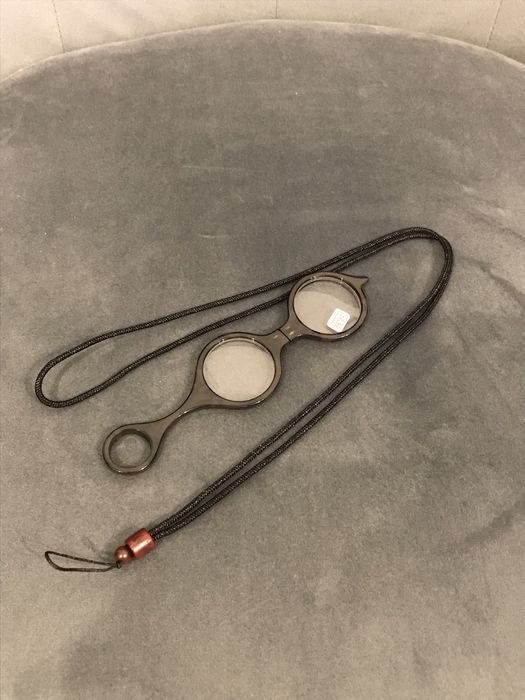 Ochelari pliabili cu snur sau lupa +2,00 /(+4,00)