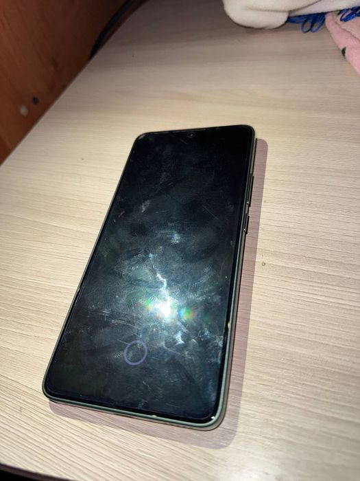 Продам телифон POCO M7 PRO 5G 8+8/256