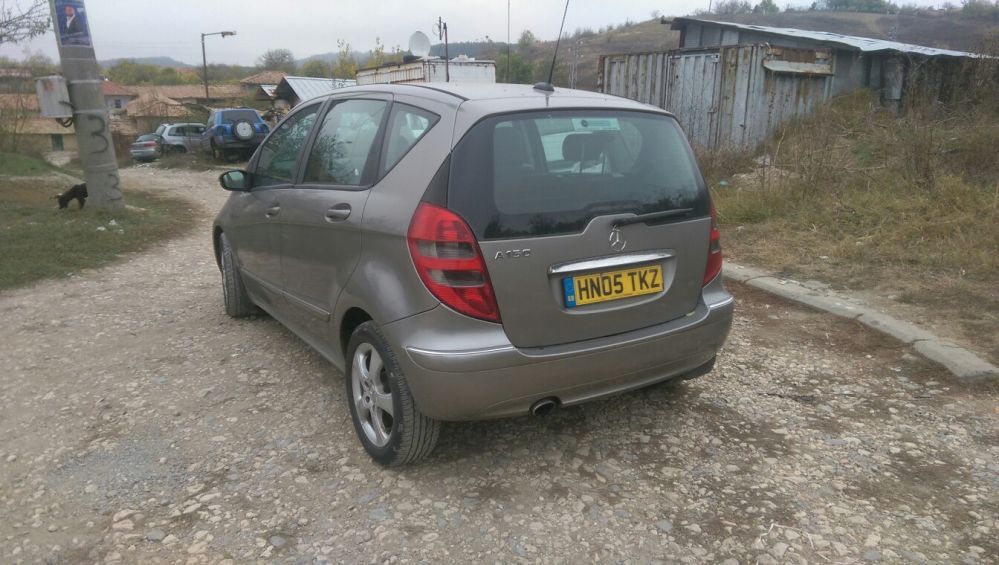 мерцедес А 150. Mercedes A 150 (w 169) само на части