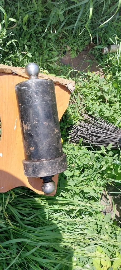 Продам цилиндр гидравли