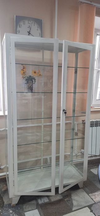 Продам шкаф медицинский металлический
