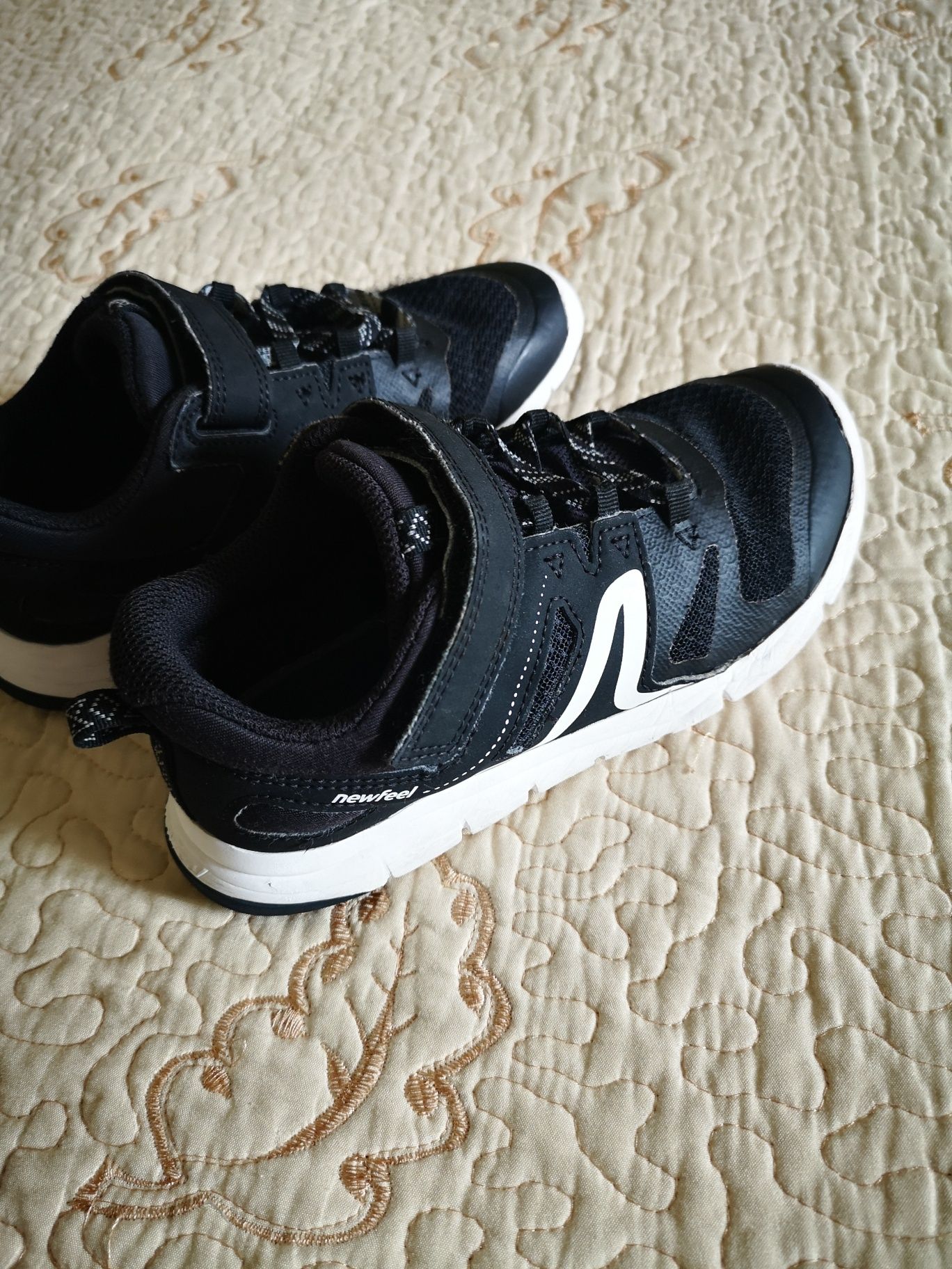 Adidași baieți 34