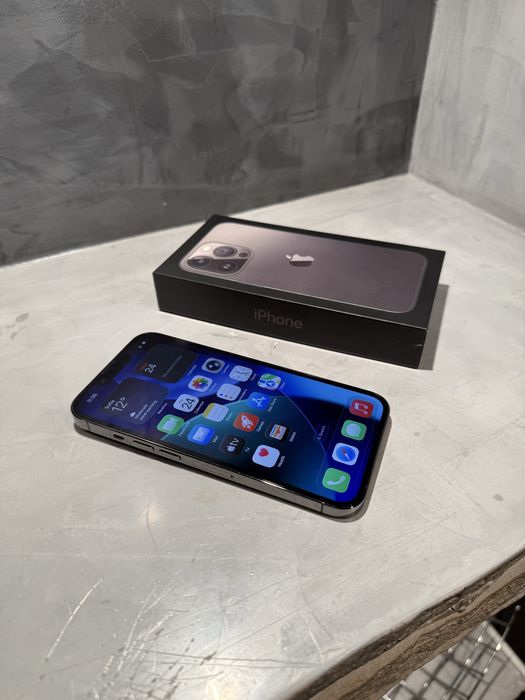 КАТО ЧИСТО НОВ Iphone 13 Pro, 100% батерия