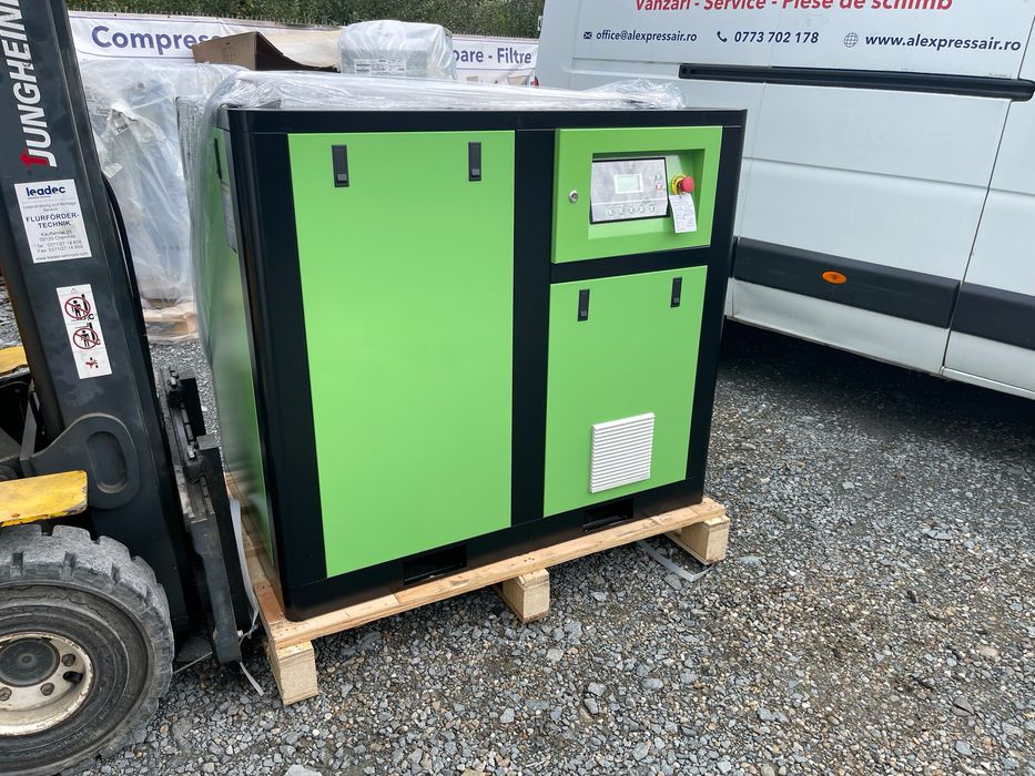 Compresor surub 30kw si 22kw / 3,3mc - 5mc / Produs nou