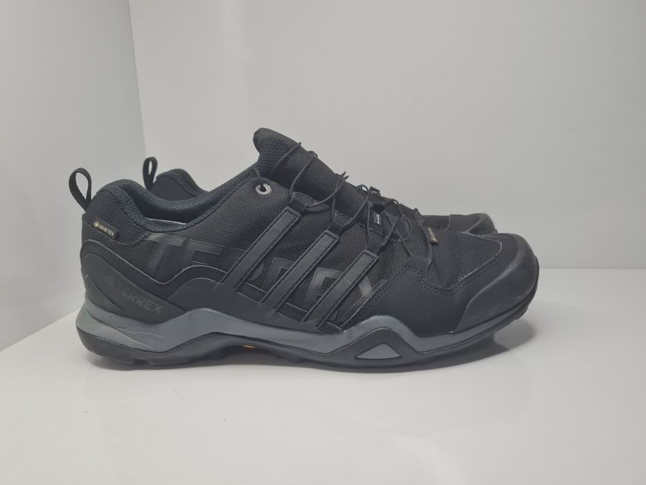 Маратонки Adidas Terrex Gore tex

Носени ,но в добро състояние.

Разме