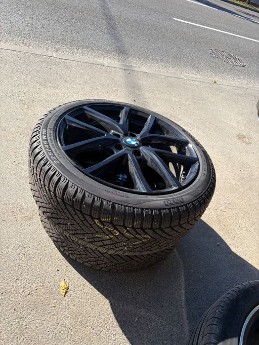 Vând jante r18 cu anvelope iarnă